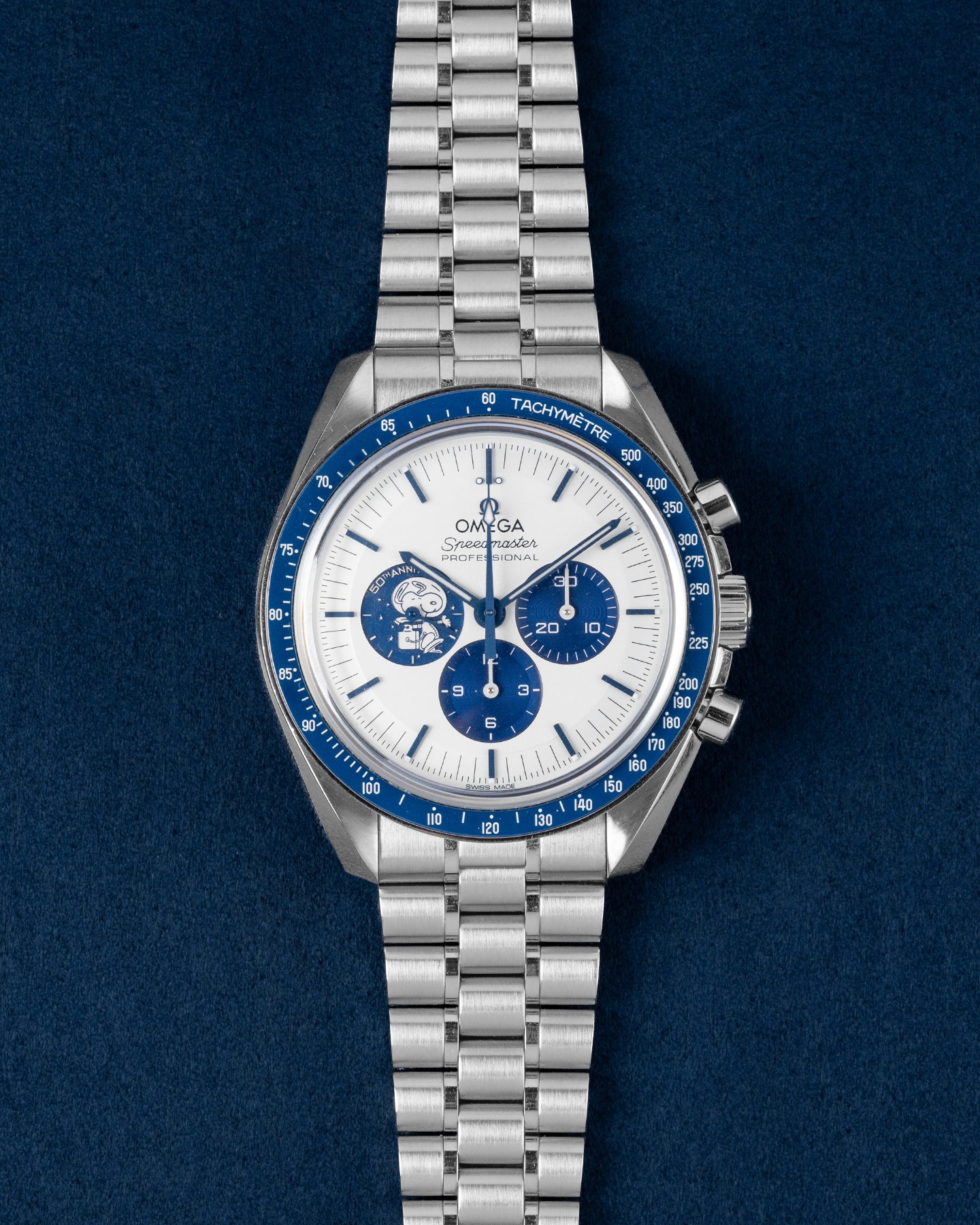 Omega Speedmaster 310.32.42.50.02.001 "Snoopy" Dallas Omega Luxury Watch Store