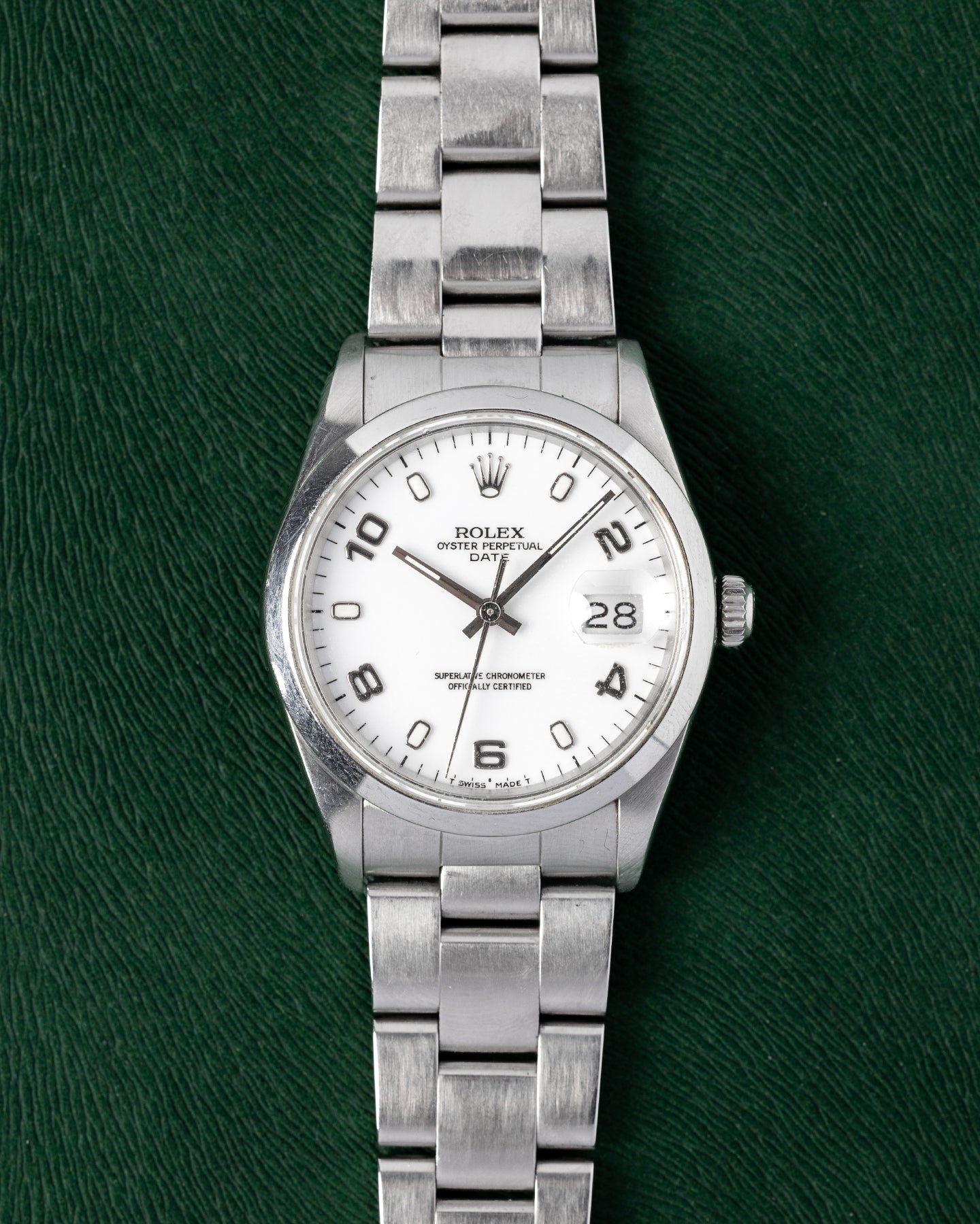 Stainless Steel 34mm White Dial Rolex Oyster Perpetual Date 15200 Watch