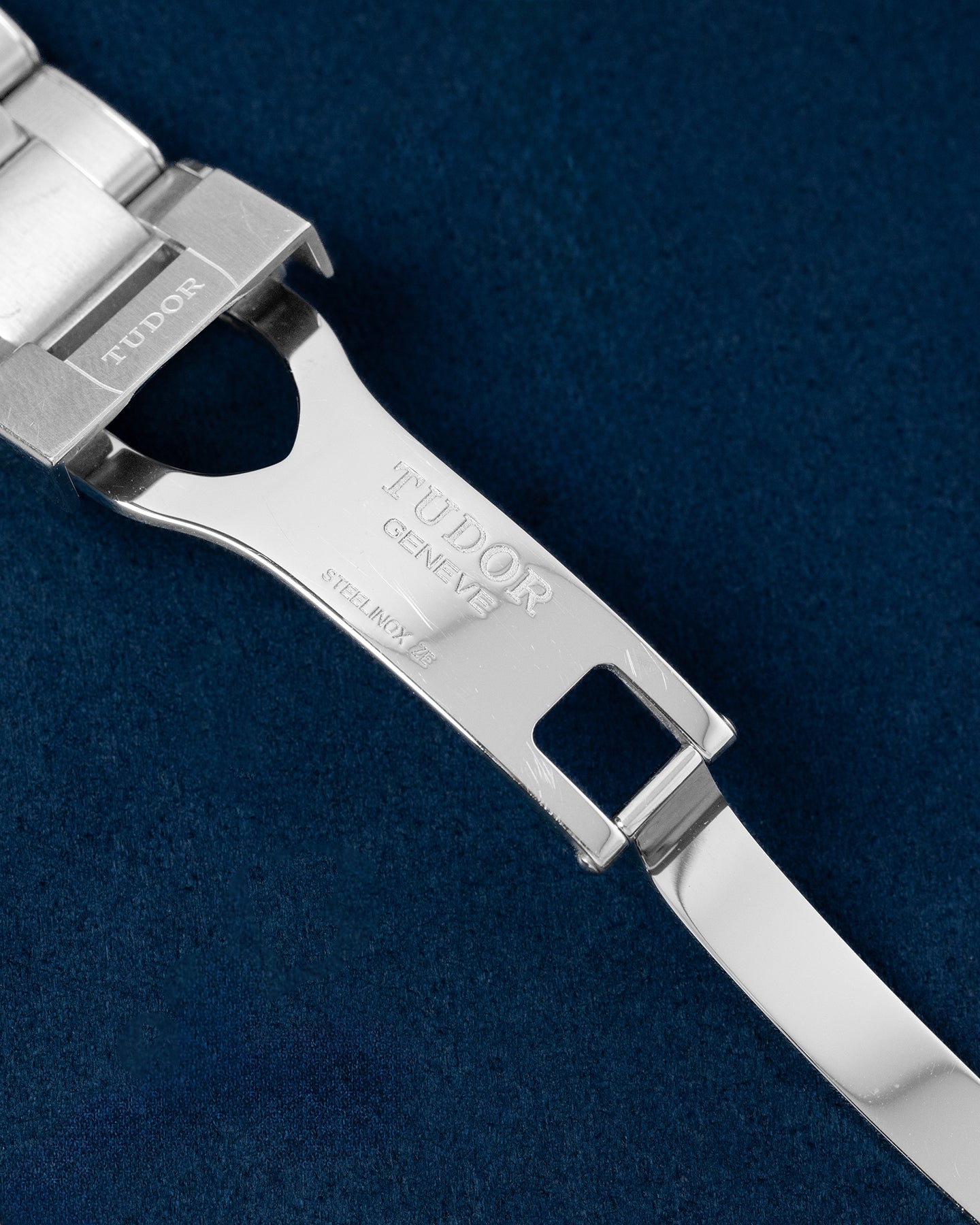 Tudor Black Bay GMT M79830RB-0001