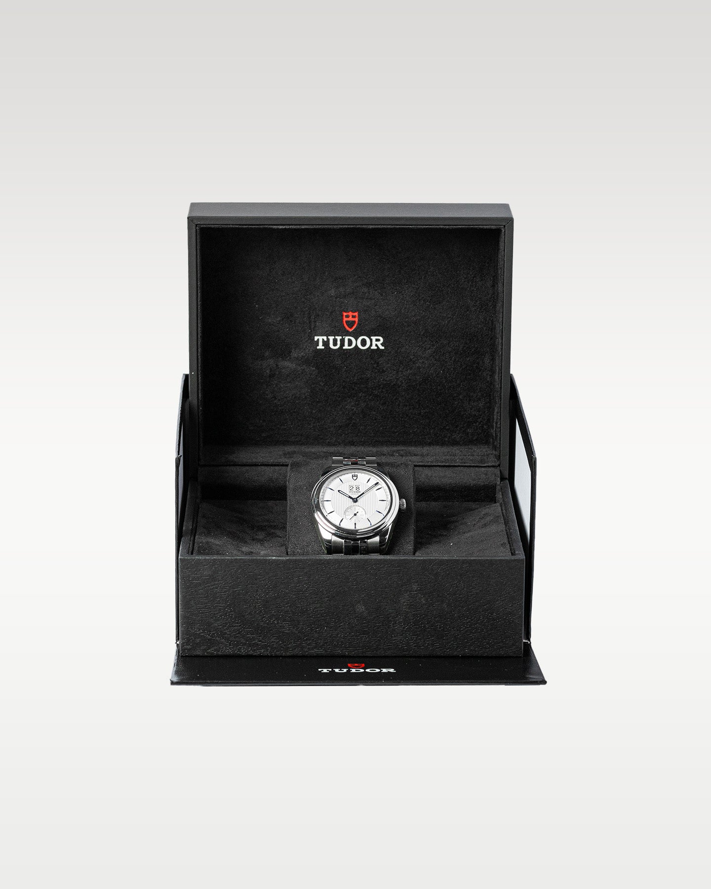 Tudor Double Date M57100