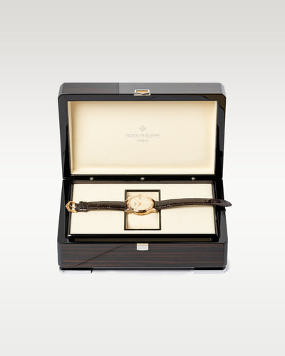 Patek Philippe Calatrava 5227R