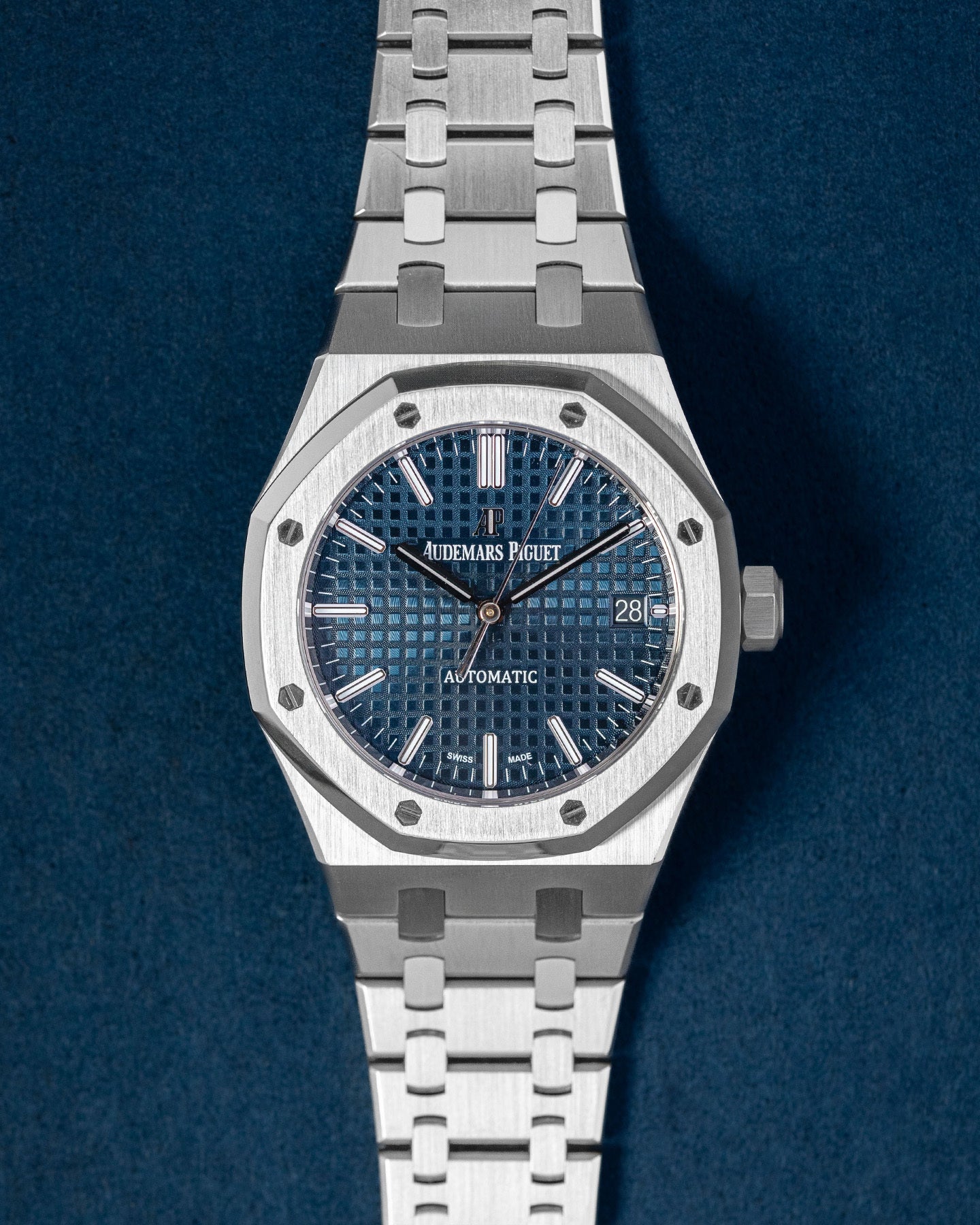 37mm Stainless Steel Blue Dial Audemars Piguet Royal Oak 15450ST Watch