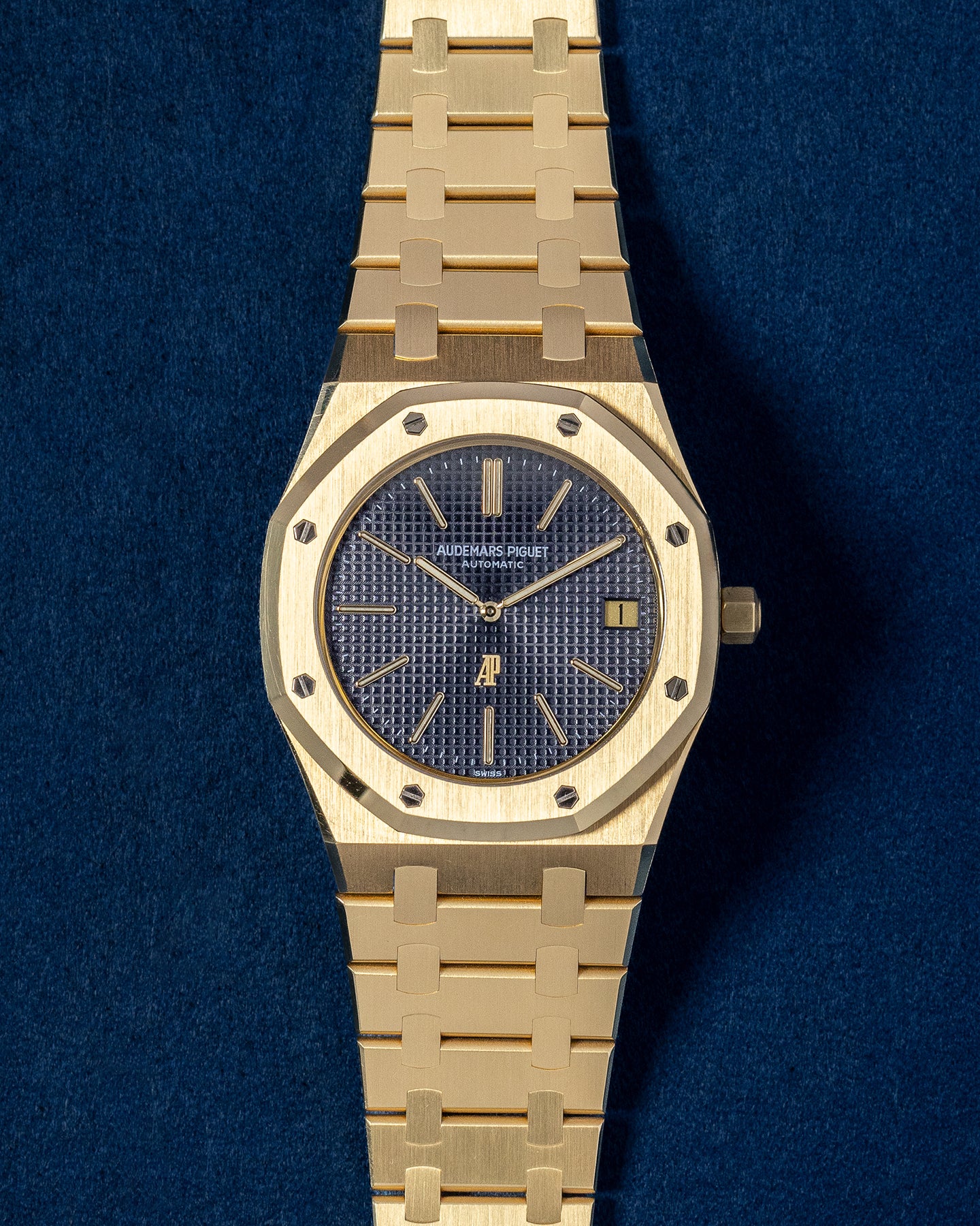 39mm Yellow Gold Audemars Piguet Royal Oak 5402BA Blue Dial 1978 Watch