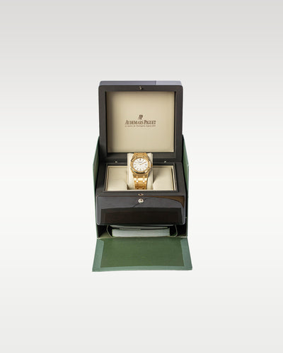 39mm Yellow Gold Audemars Piguet Royal Oak Jumbo 15202BA.OO.0944BA Watch