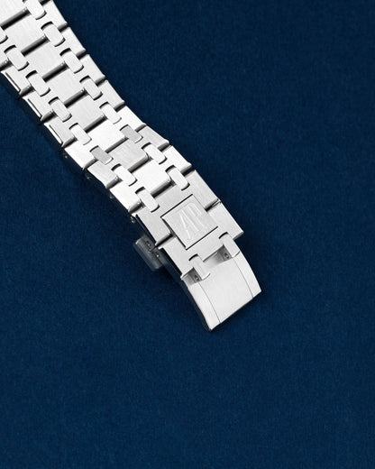 Blue AP Royal Oak Selfwinding 15400ST | Grand Caliber Watches