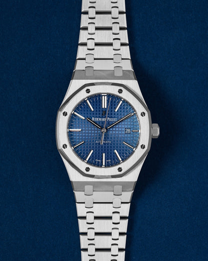 Blue AP Royal Oak Selfwinding 15400ST | Grand Caliber Watches