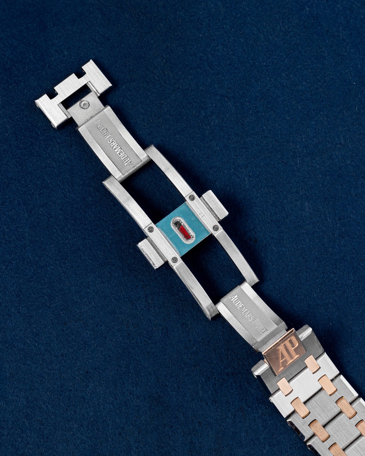 Audemars Piguet Royal Oak Selfwinding 77450SR.OO.1361SR.02