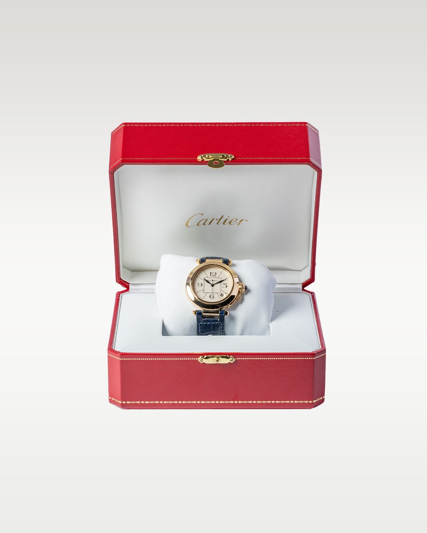 Cartier Pasha 38 1988 | Vintage Cartier Watches – Grand Caliber