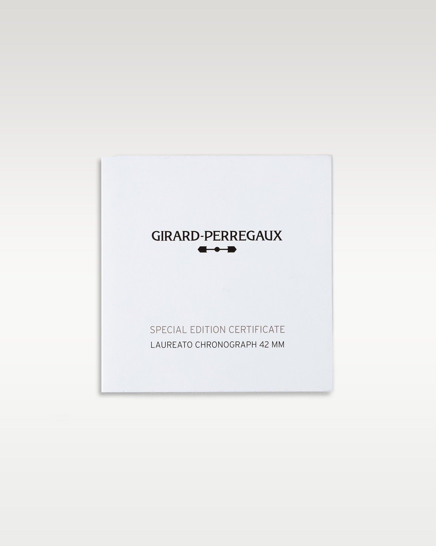 Rose Gold Girard-Perregaux Laureato Chronograph 42mm 81020 | Grand Caliber