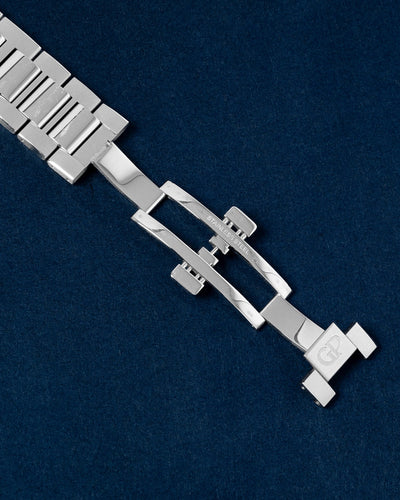 Girard-Perregaux Laureato 81010-11-431-11A