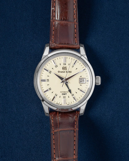 39.5mm Grand Seiko Elegance GMT SBGM221G | Grand Caliber Dallas, Texas