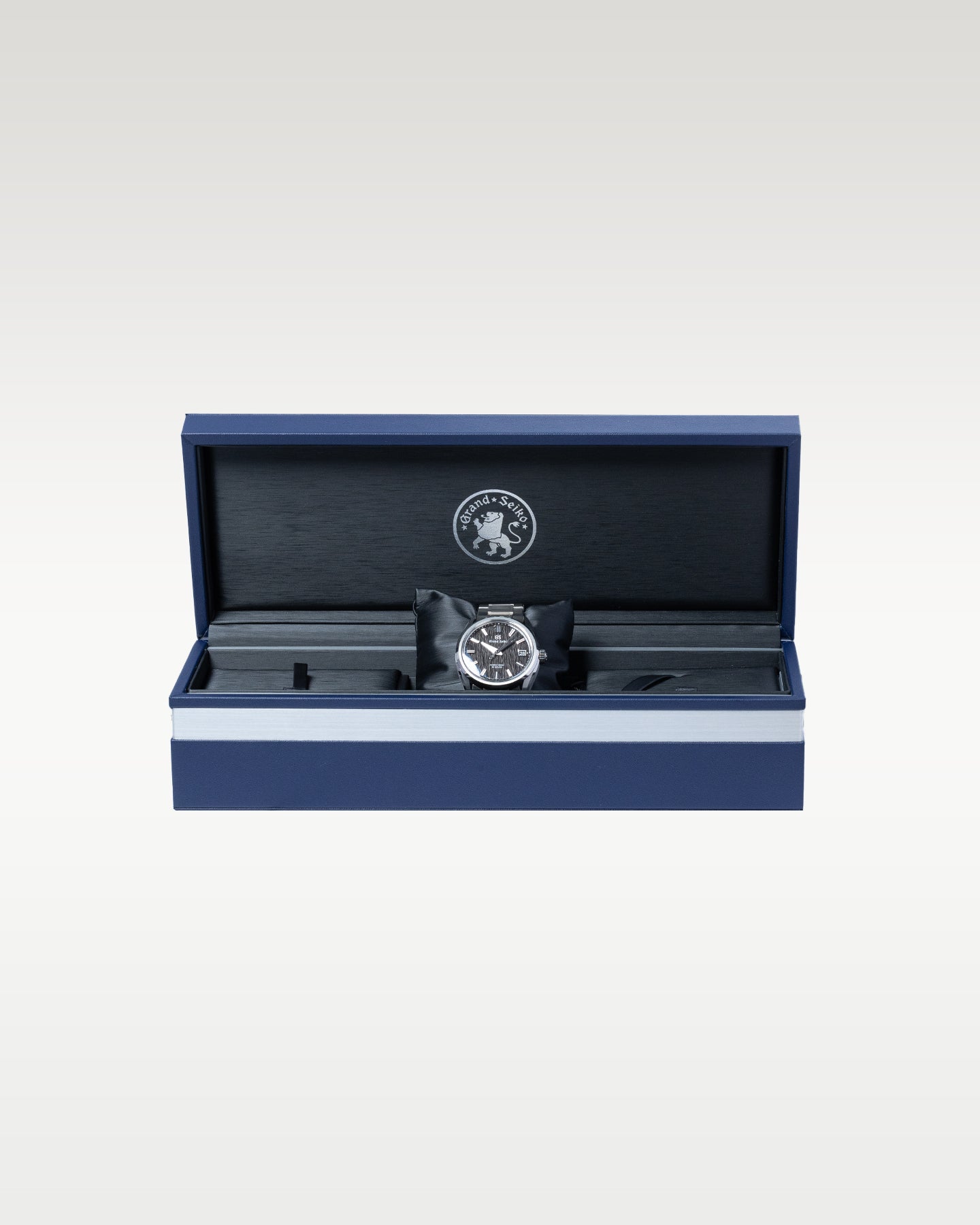 Grand Seiko Evolution 9 Black Birch SLGH017G