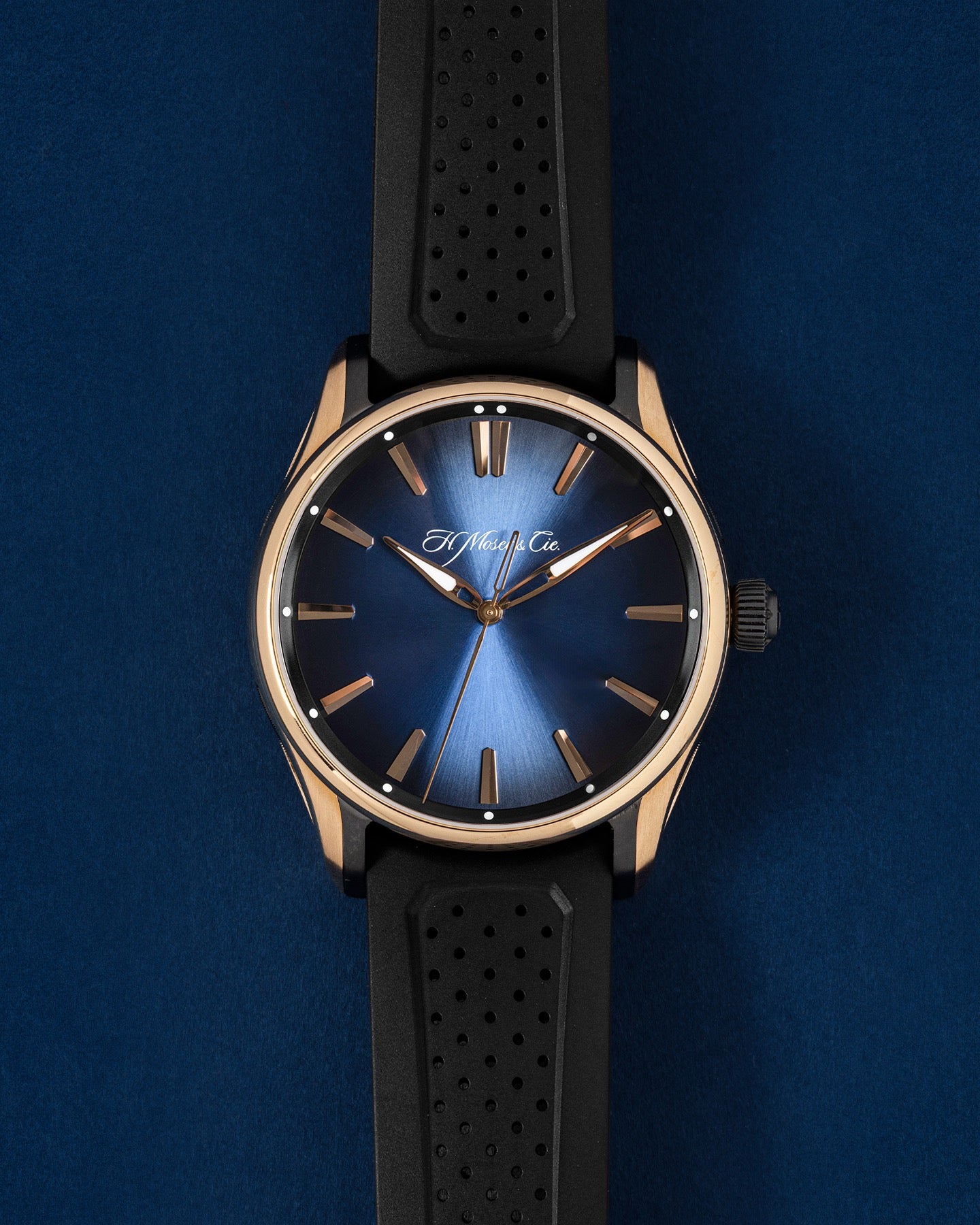 H.Moser & Cie. Pioneer Centre Seconds 3200-0903