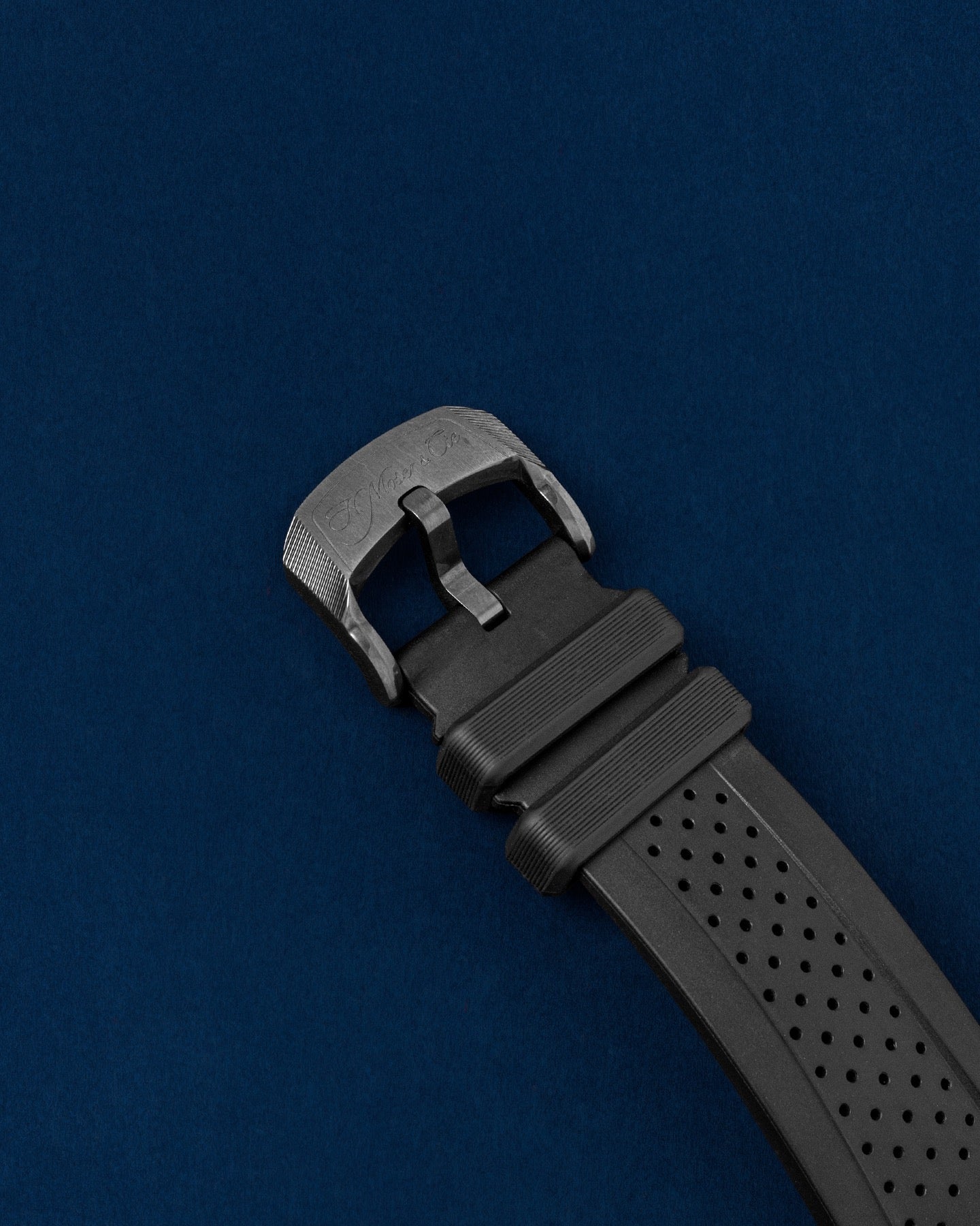 H.Moser & Cie. Pioneer Centre Seconds 3200-0903