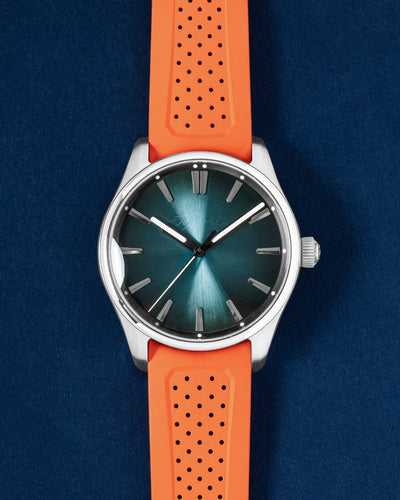 H Moser and Cie Pioneer Centre Seconds Mega Cool Blue Lagoon | Grand Caliber