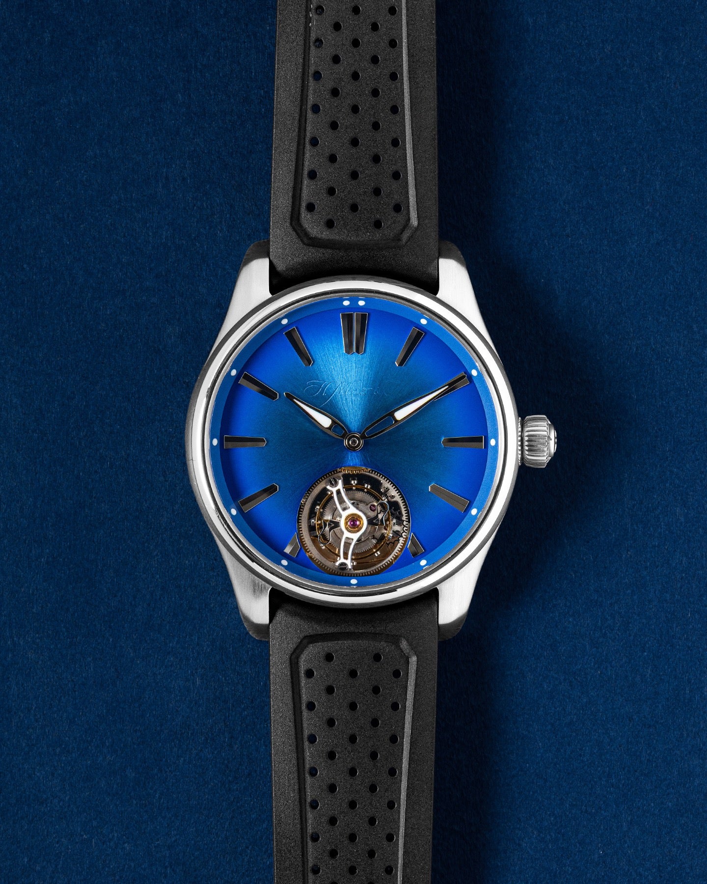 Arctic Blue fumé dial H.Moser & Cie Pioneer Tourbillon | Grand Caliber DFW