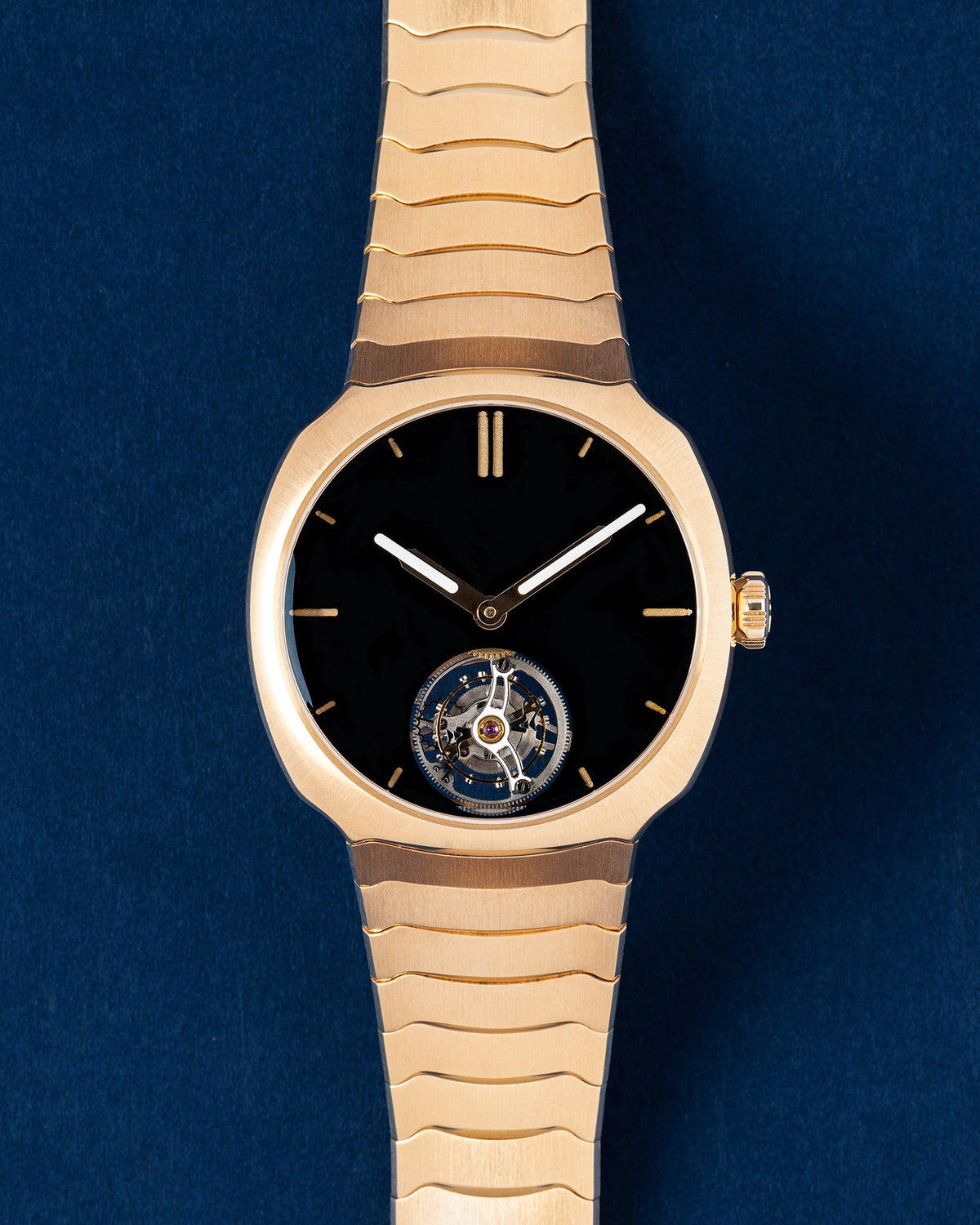 H.Moser & Cie Streamliner Vantablack Tourbillon 6804-0400