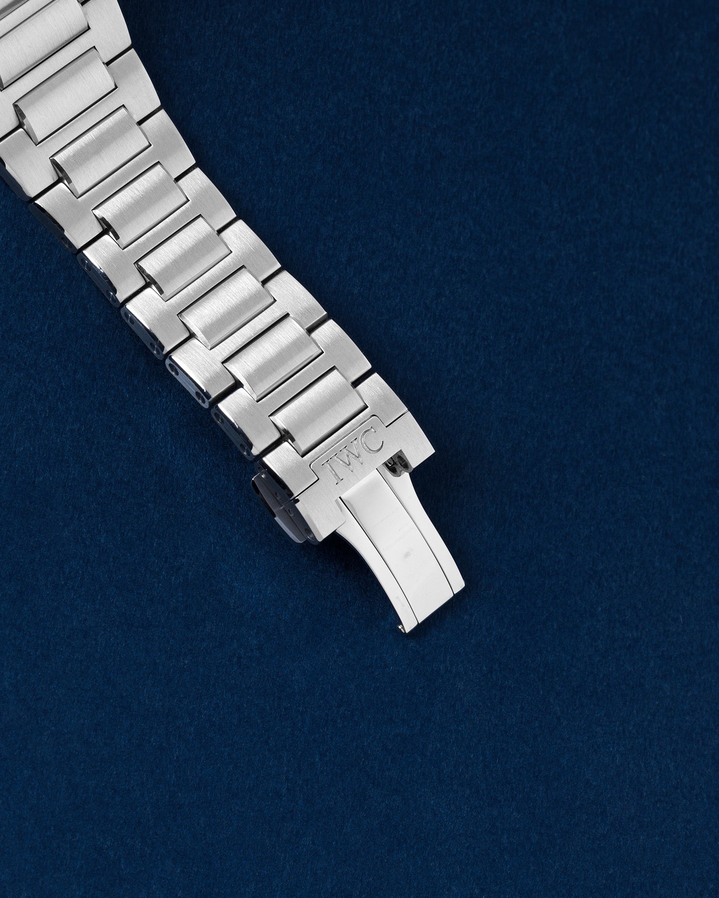 2025 blue dial IWC Ingenieur Automatic 40 IW328907 | Grand Caliber USA