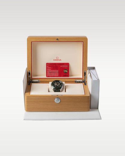 Omega Aqua Terra 150M Worldtimer Green 220.30.43.22.10.001 | Grand Caliber