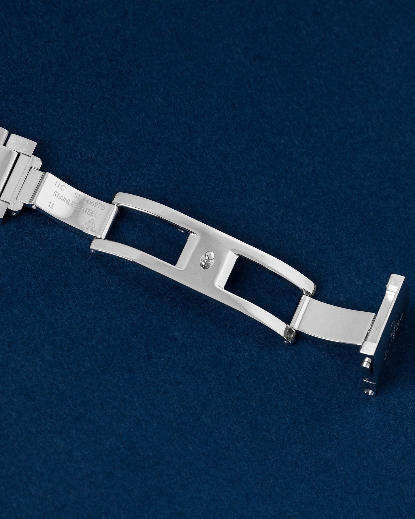 Blue Omega Seamaster Aqua Terra 41 220.10.41.21.03.002 | Grand Caliber