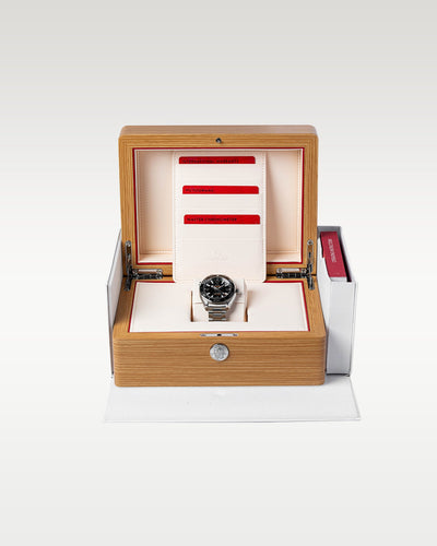 Omega Seamaster Planet Ocean 215.30.40.20.01.001