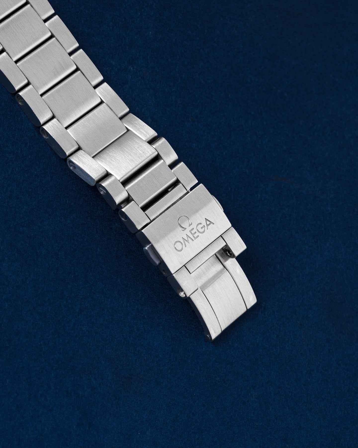 silver dial Omega Seamaster Railmaster 220.10.40.20.06.001 | Grand Caliber USA