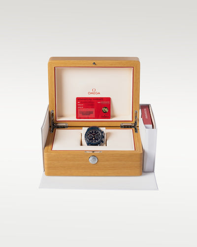 Omega Speedmaster Moonwatch Moonphase 304.93.44.52.03.002