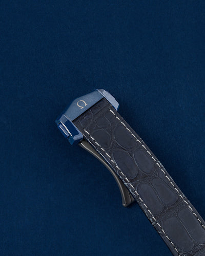 Omega Speedmaster Moonwatch Moonphase 304.93.44.52.03.002
