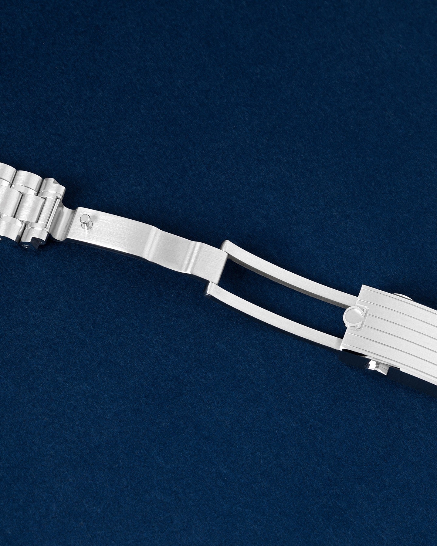 New Omega Speedmaster Moonwatch Professional White 2025 | Grand Caliber