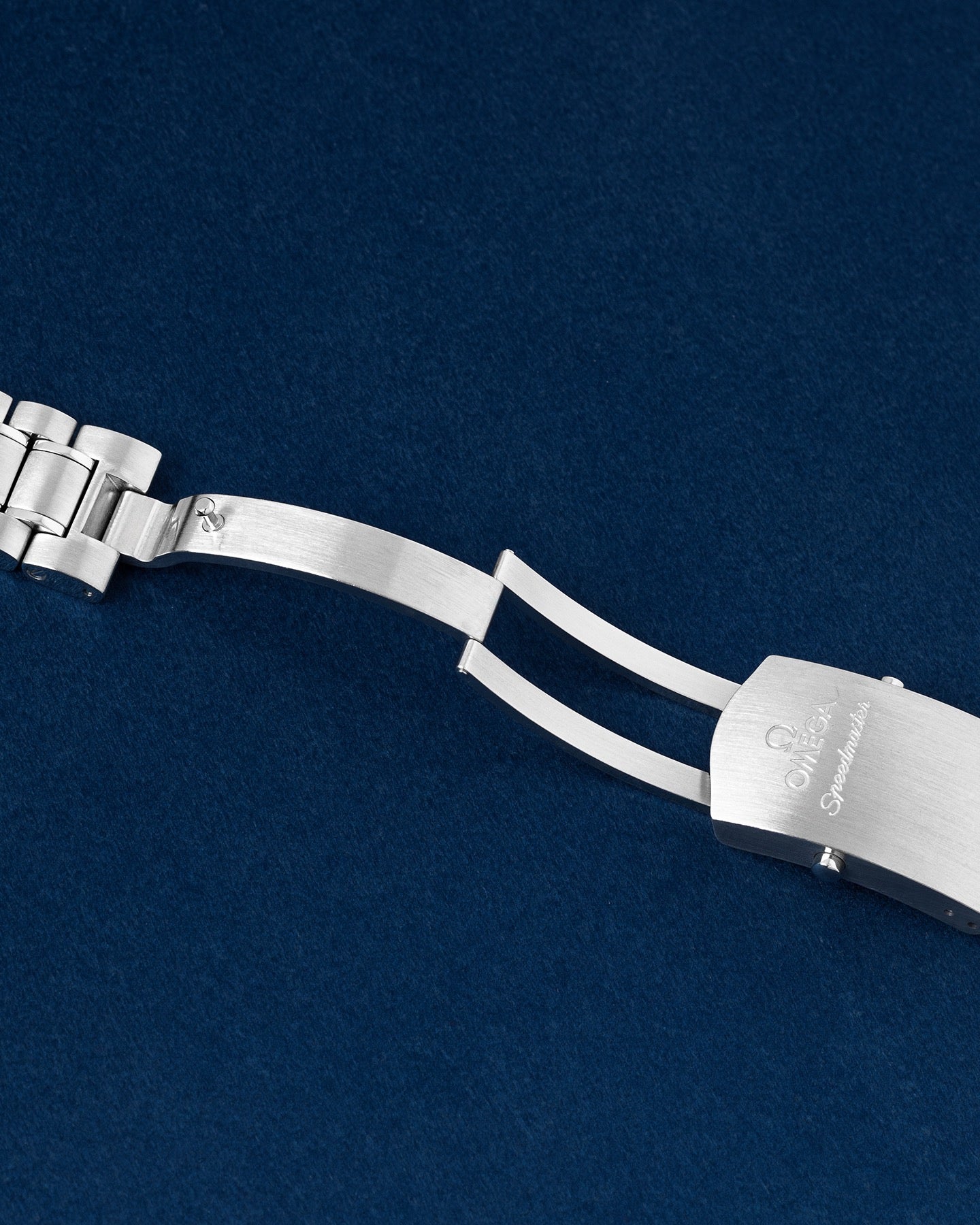 Omega Speedmaster Racing 326.30.40.50.02.001