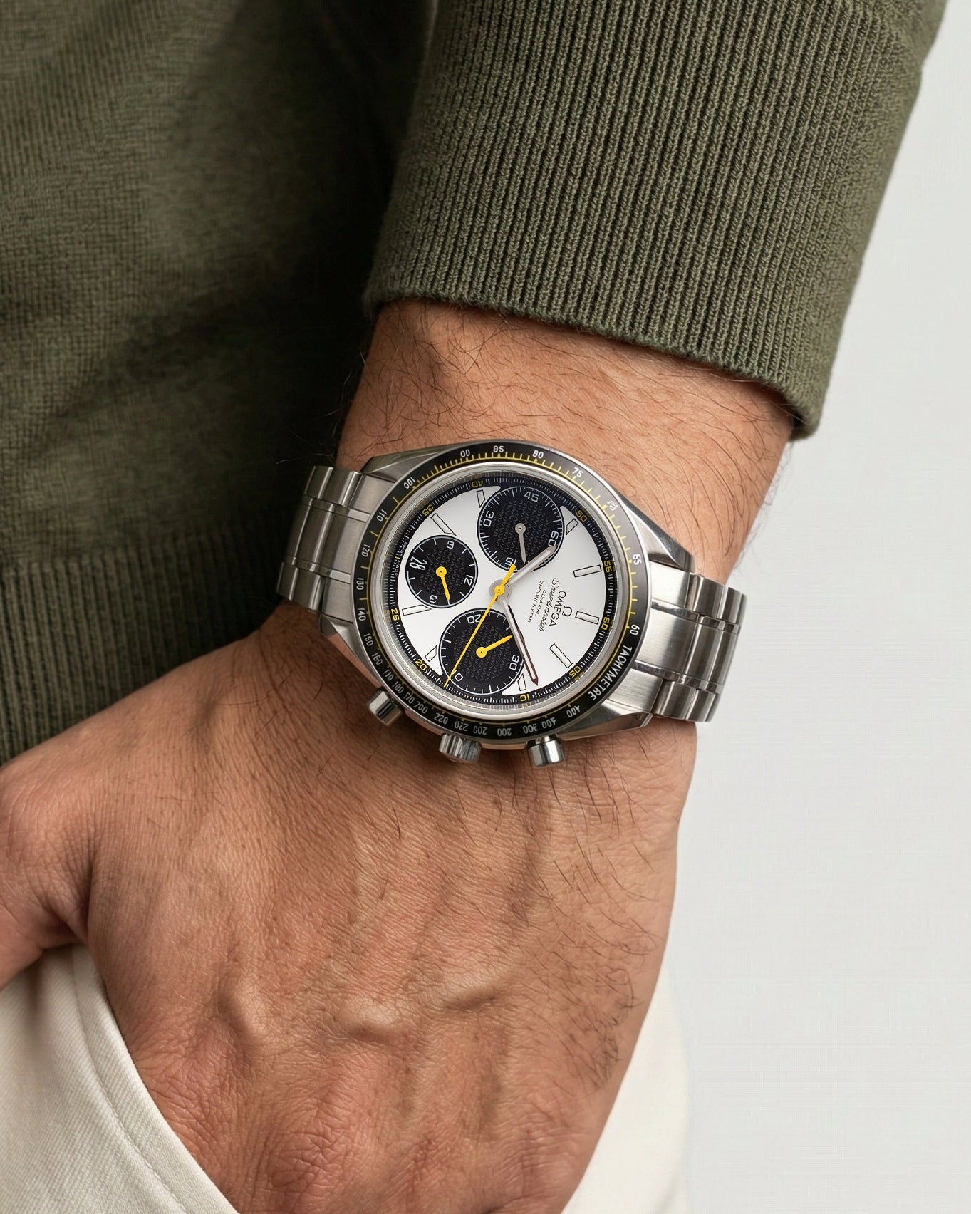 Omega Speedmaster Racing 40 326.30.40.50.04.001 – Grand Caliber