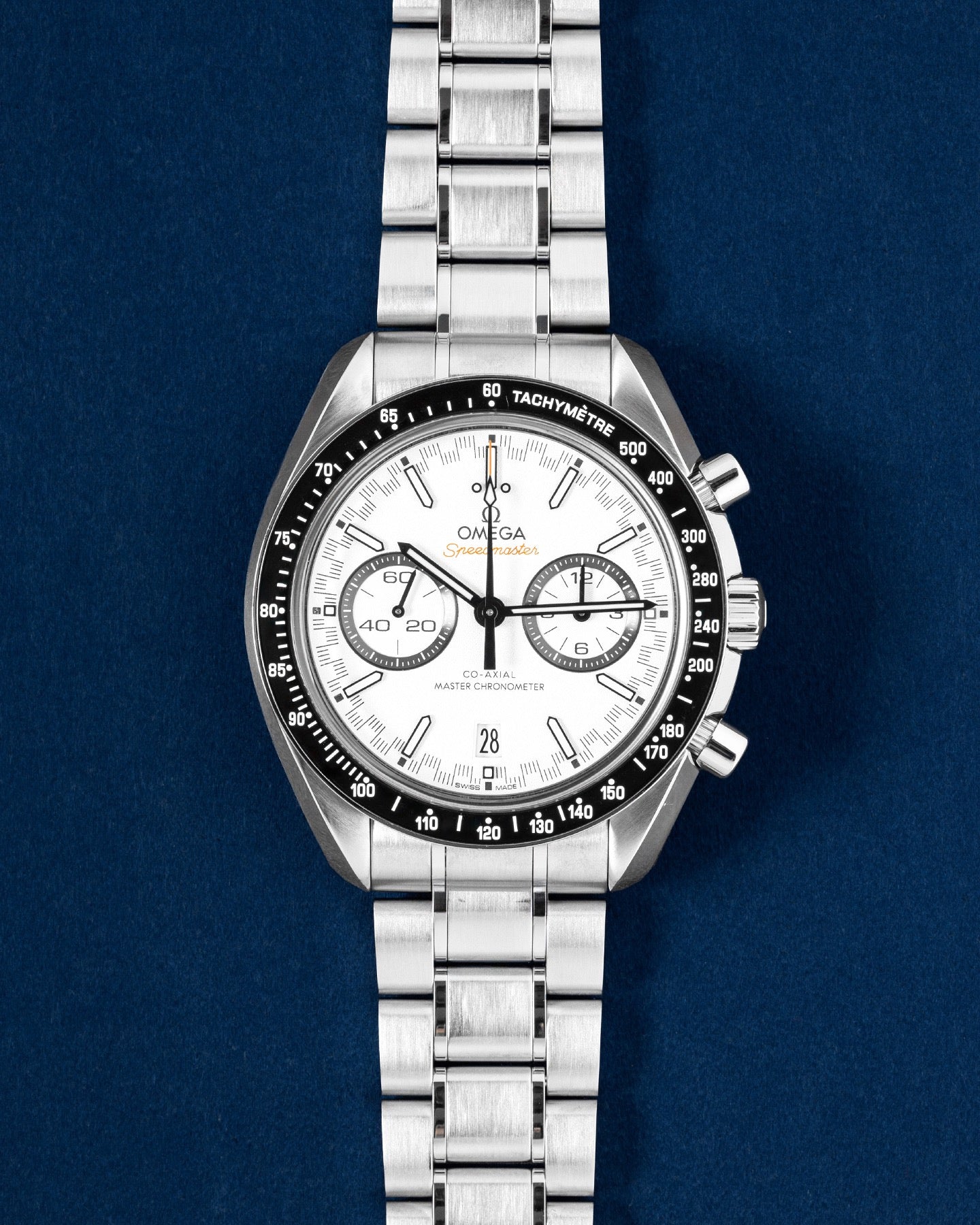 white dial Omega Speedmaster Racing 329.30.44.51.04.001 | Grand Caliber
