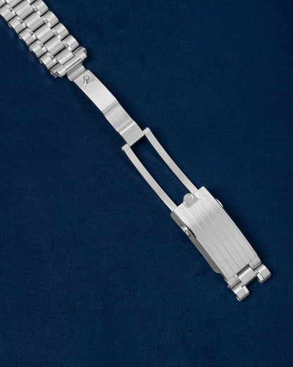 Omega Speedmaster Silver Snoopy Award 310.32.42.50.02.001 | Grand Caliber Dallas, TX