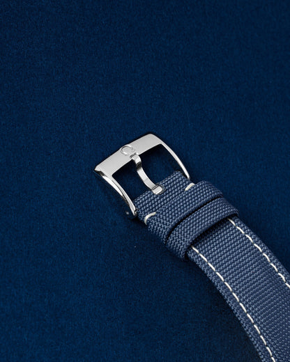 Omega Speedmaster 'Silver Snoopy Award' 310.32.42.50.02.001