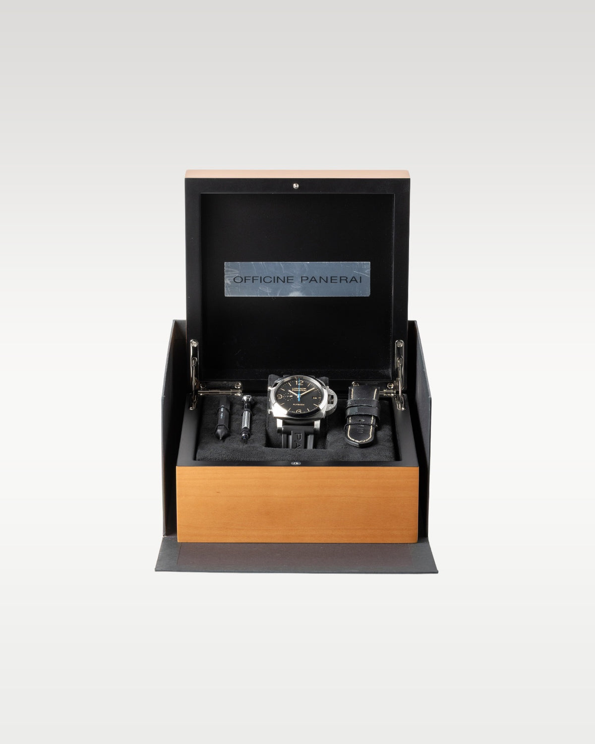 Panerai Luminor 1950 3 Days Chrono Flyback PAM 00524
