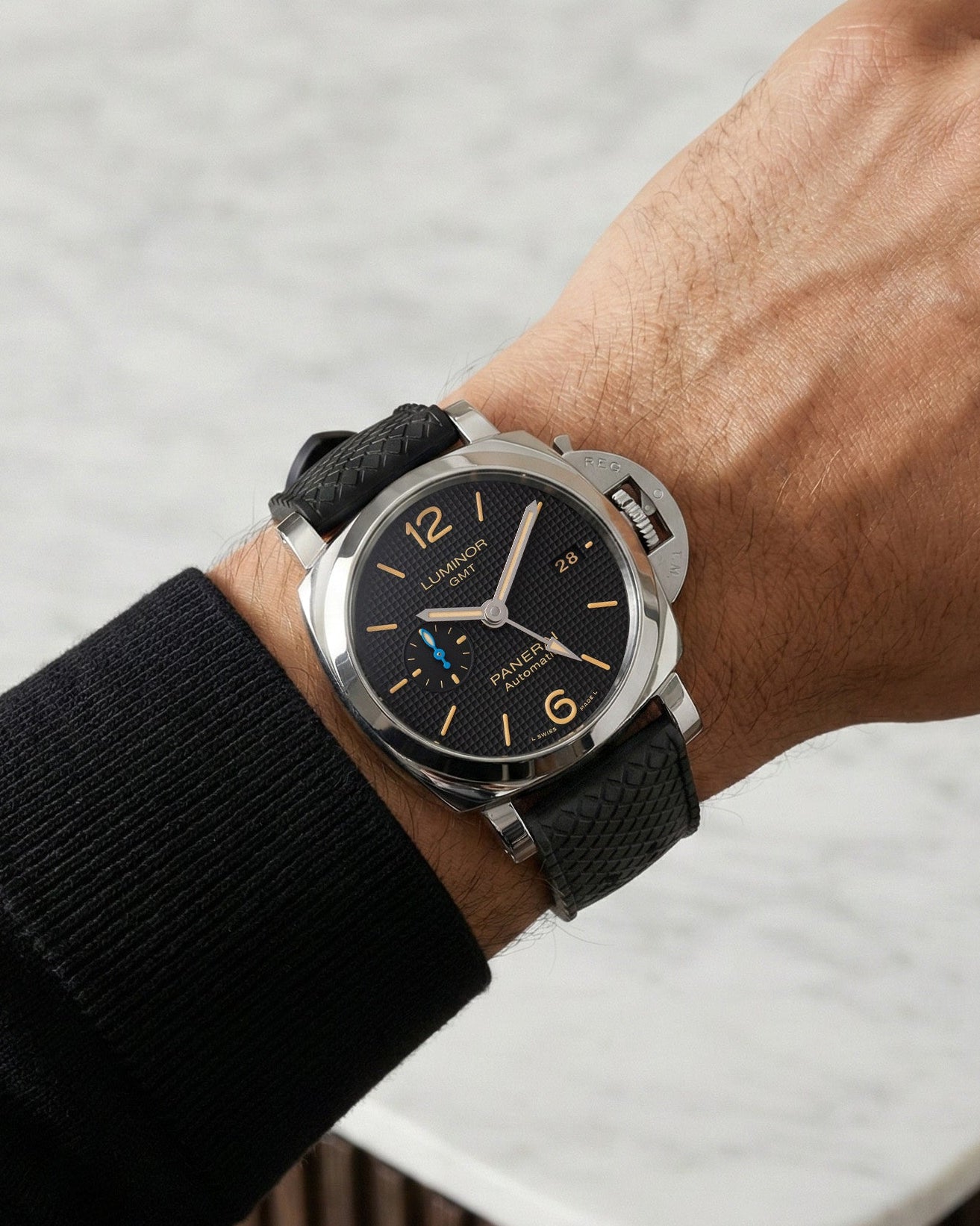 Panerai Luminor 1950 3 Days GMT Automatic PAM01535