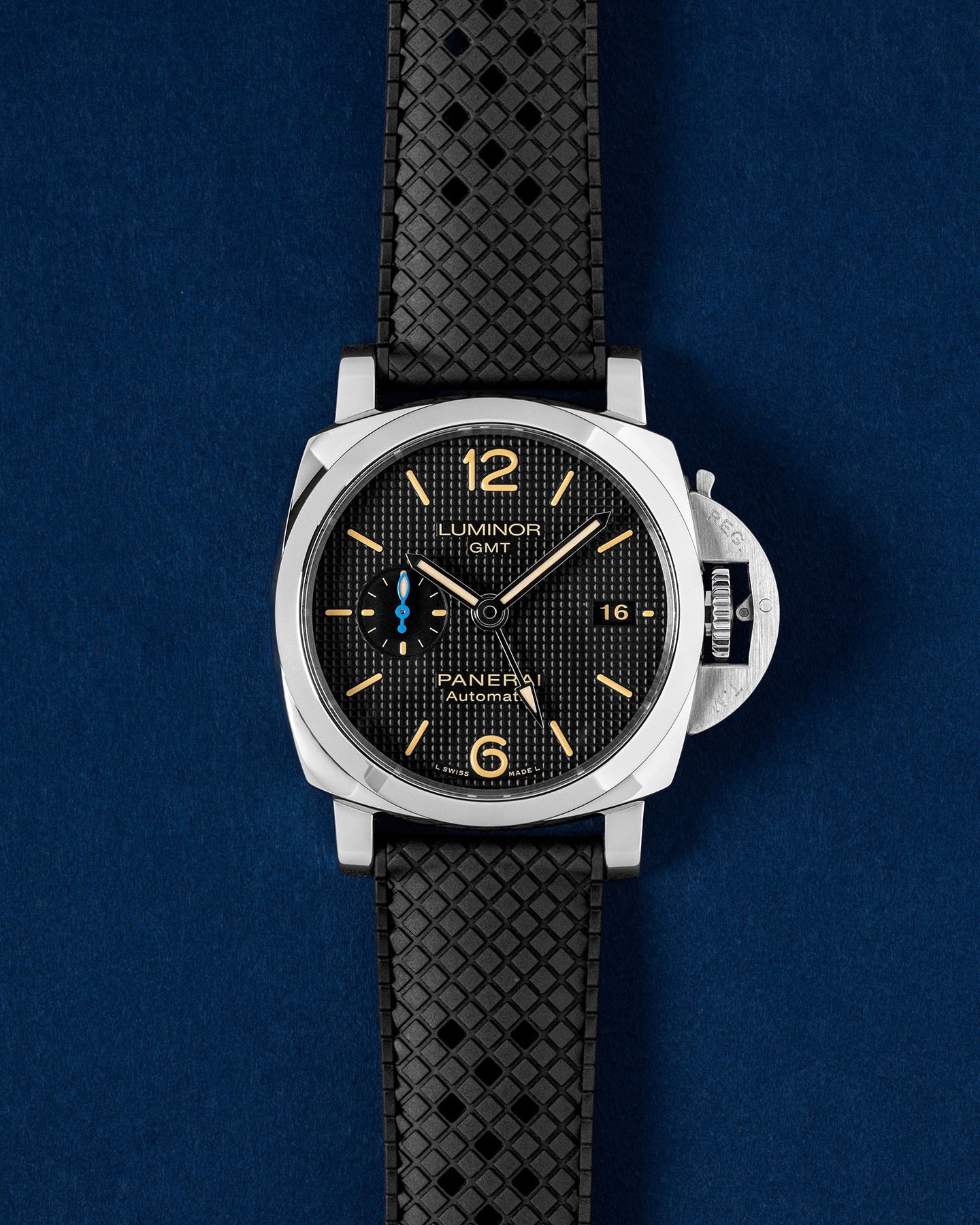 Panerai Luminor 1950 3 Days GMT Automatic Pam01535