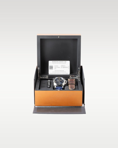 2019 Panerai Luminor GMT PAM 01033 complete full set presentation showing extra leather strap and original pearwood luxury watch box