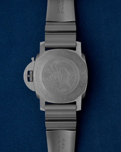 Panerai Luminor Submersible Carbotech PAM 00979