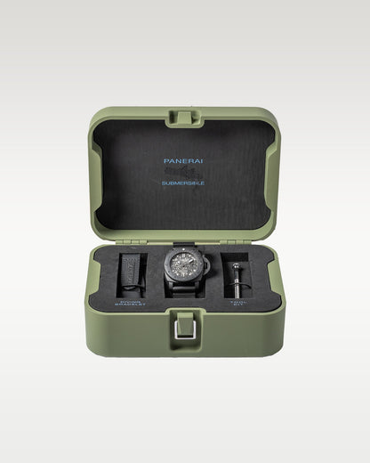 Panerai Luminor Submersible Carbotech PAM 00979