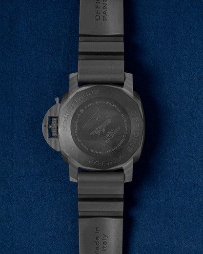 Panerai Submersible Carbotech PAM00960