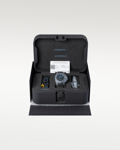 Panerai Submersible Carbotech PAM00960