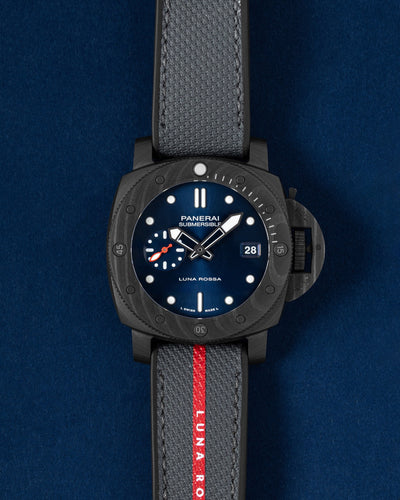 Carbon Panerai Submersible Luna Rosa Carbotech PAM01563 | Grand Caliber TX
