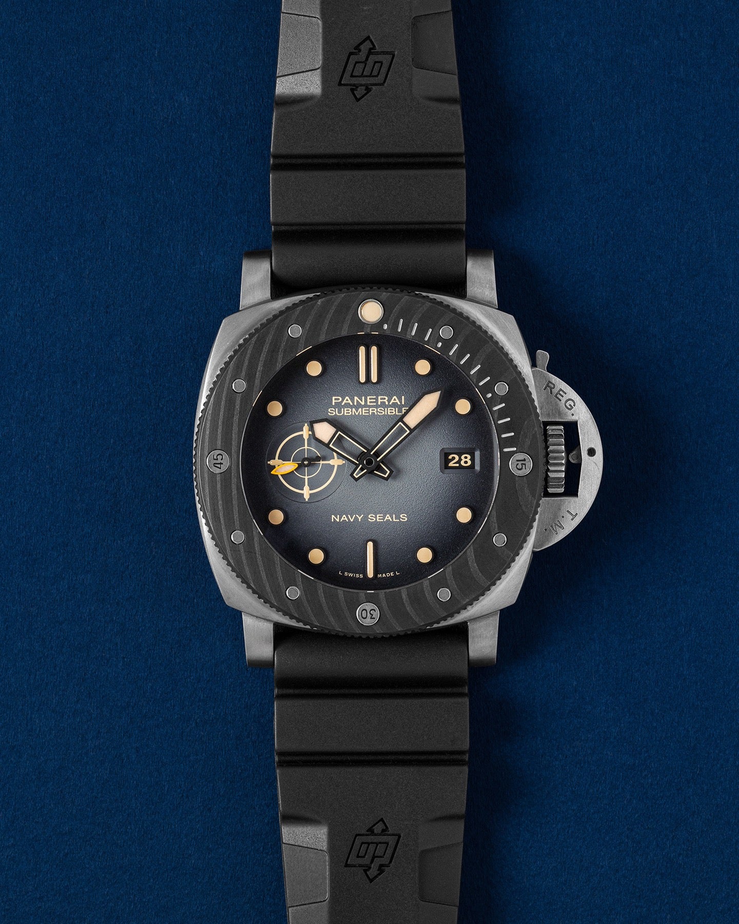 Panerai Submersible PAM01669