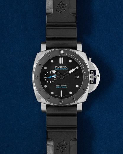 Panerai Submersible PAM 00683