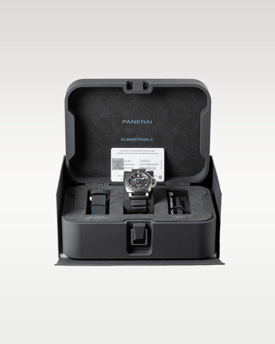 Panerai Submersible PAM 00683