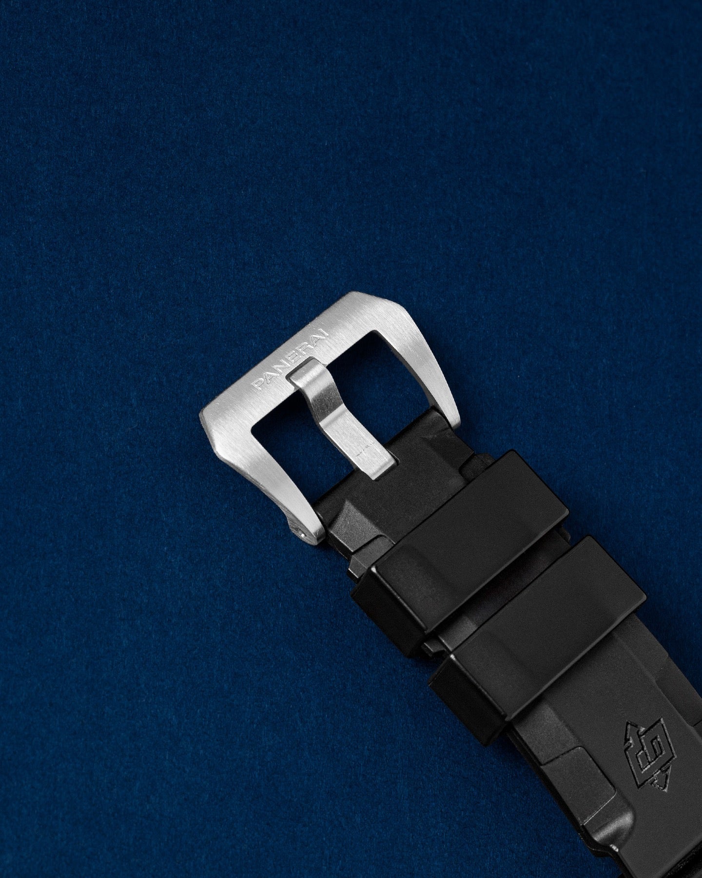 Panerai Submersible PAM 00683