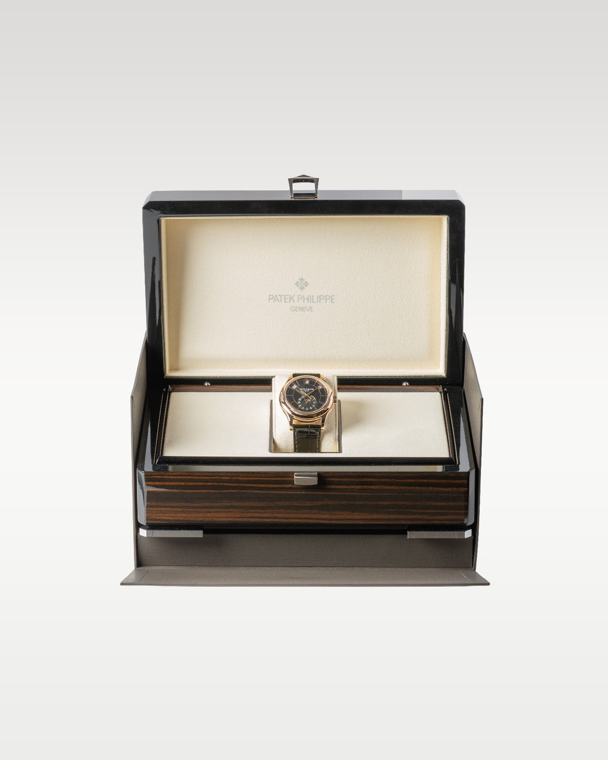 Patek Philippe, Annual Calendar, 5205R-011 | Grand Caliber