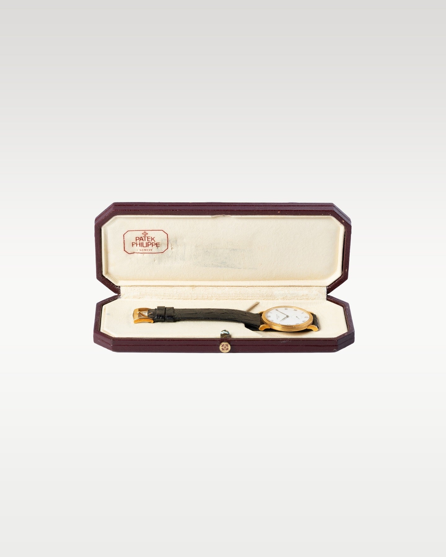 Yellow Gold Vintage Patek Philippe Calatrava 3919J | Grand Caliber Watches