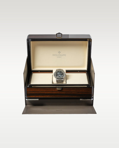 40mm Stainless Steel Patek Philippe Nautilus 5712/1A Watch | Grand Caliber